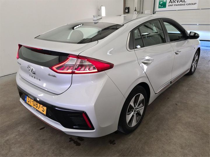 Photo 2 VIN: KMHC851HFJU028348 - HYUNDAI IONIQ 