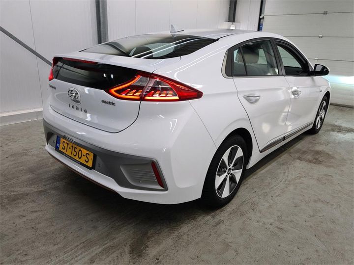 Photo 3 VIN: KMHC851HFJU028961 - HYUNDAI IONIQ 