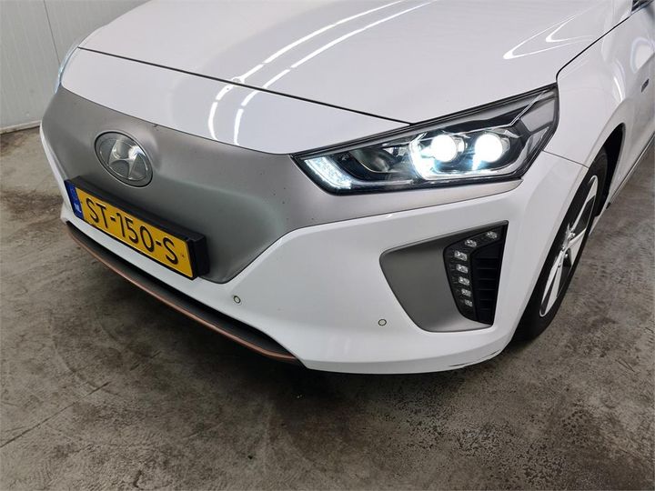 Photo 32 VIN: KMHC851HFJU028961 - HYUNDAI IONIQ 