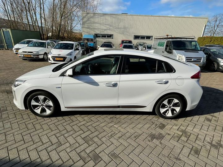 Photo 1 VIN: KMHC851HFJU030930 - HYUNDAI IONIQ 