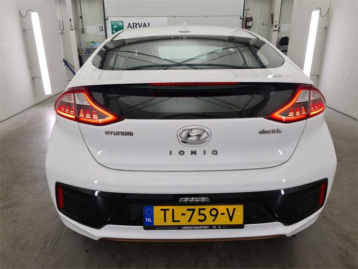 Photo 13 VIN: KMHC851HFJU030960 - HYUNDAI IONIQ 