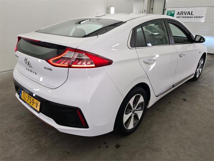 Photo 2 VIN: KMHC851HFJU030960 - HYUNDAI IONIQ 