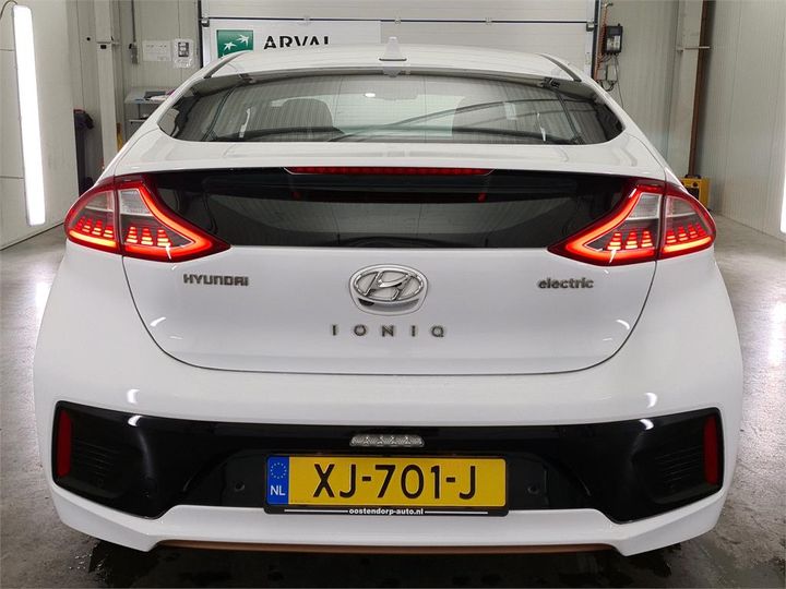 Photo 17 VIN: KMHC851HFKU041782 - HYUNDAI IONIQ 