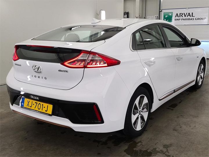 Photo 2 VIN: KMHC851HFKU041782 - HYUNDAI IONIQ 