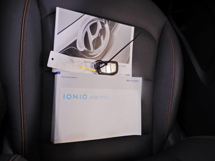 Photo 20 VIN: KMHC851HFKU043944 - HYUNDAI IONIQ 