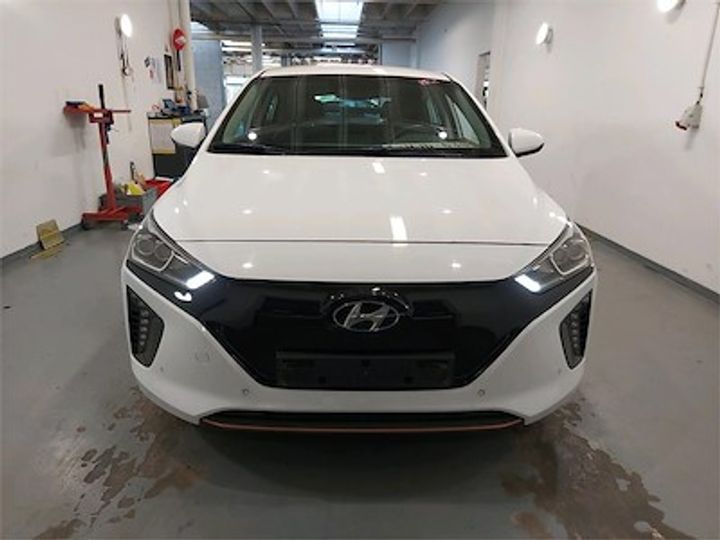 Photo 5 VIN: KMHC851HFKU048699 - HYUNDAI IONIQ EV 