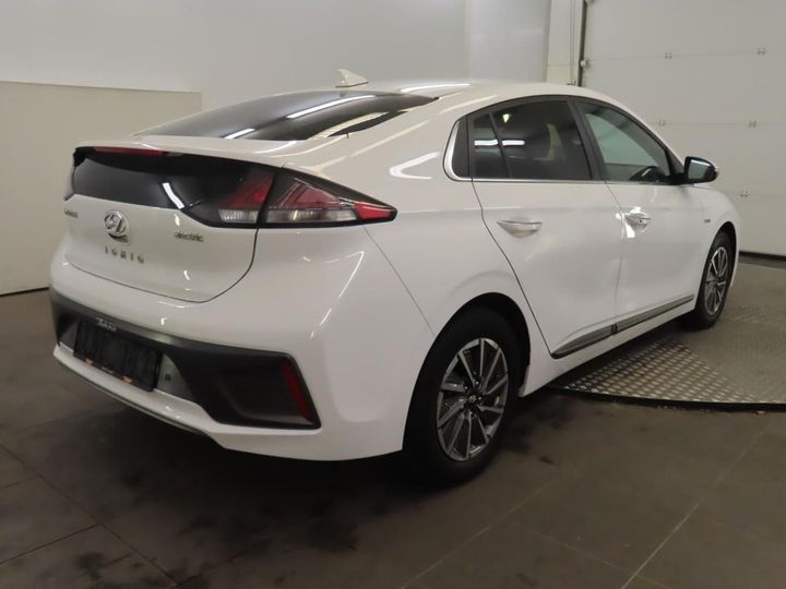 Photo 2 VIN: KMHC851JFLU055171 - HYUNDAI IONIQ 