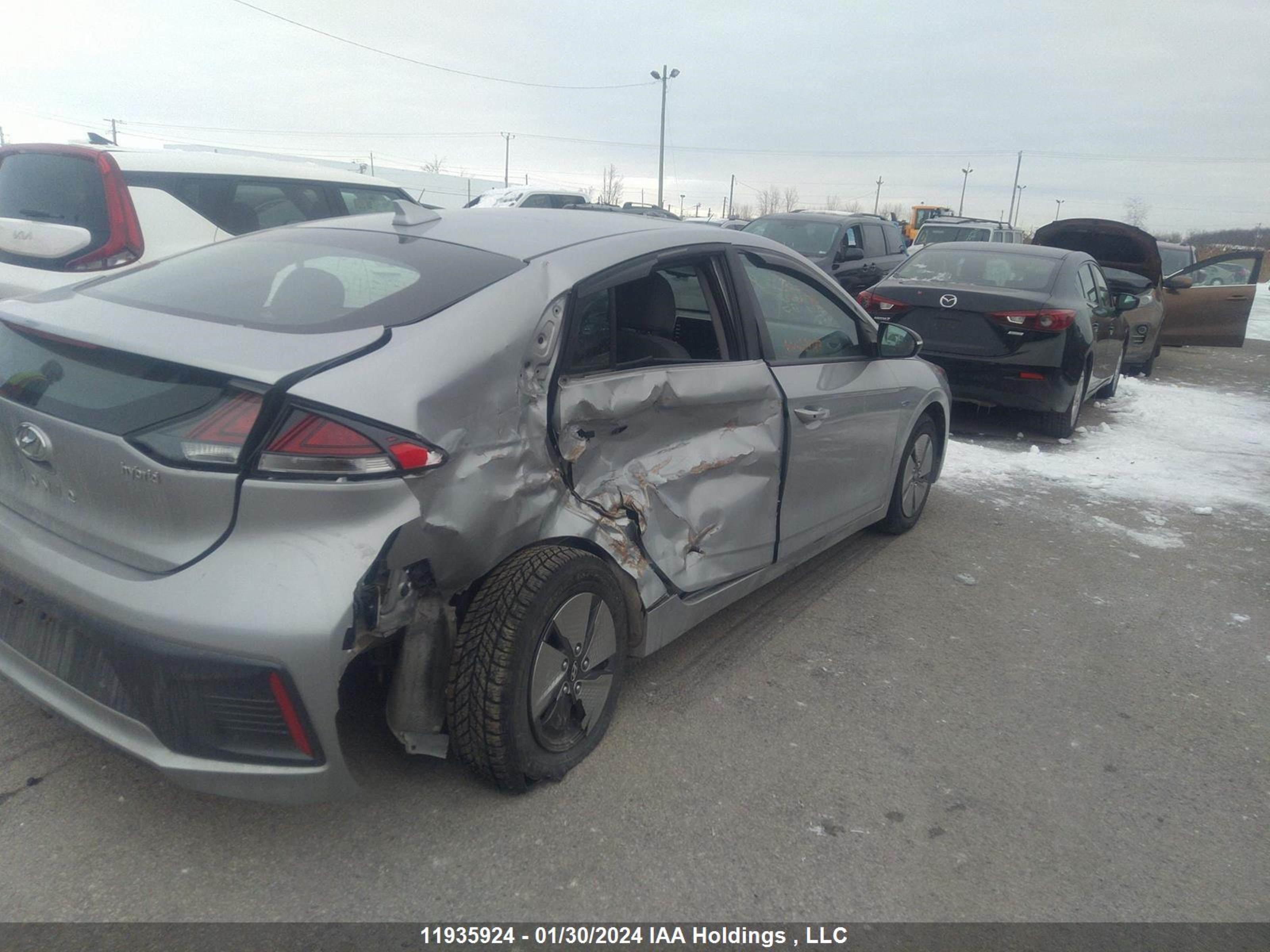 Photo 3 VIN: KMHC85LC2LU234187 - HYUNDAI IONIQ 