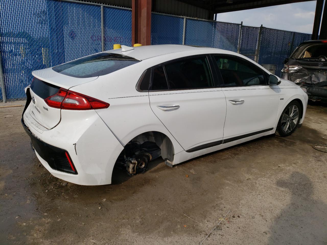 Photo 2 VIN: KMHC85LC3HU044342 - HYUNDAI IONIQ 