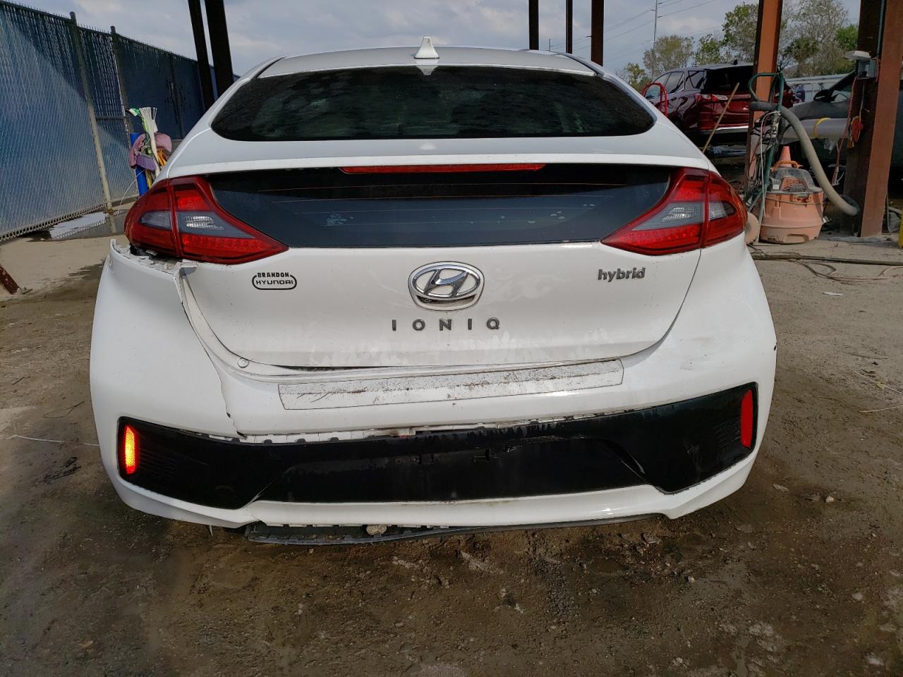 Photo 5 VIN: KMHC85LC3HU044342 - HYUNDAI IONIQ 