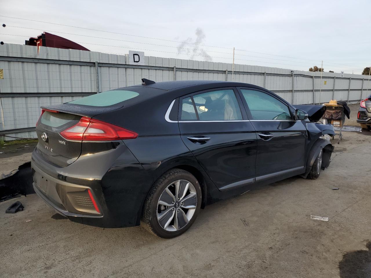 Photo 2 VIN: KMHC85LC5JU101517 - HYUNDAI IONIQ 