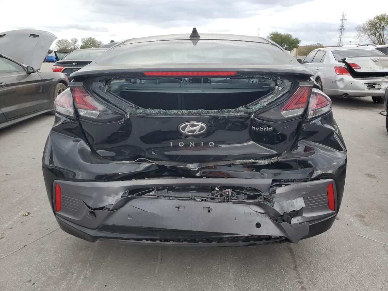 Photo 5 VIN: KMHC85LC7MU256980 - HYUNDAI IONIQ 