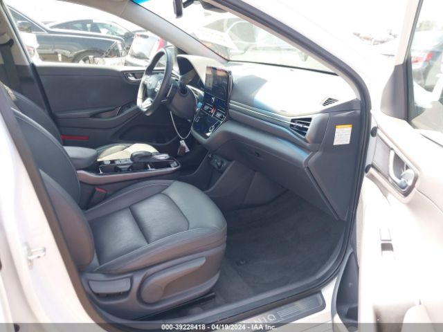 Photo 4 VIN: KMHC85LJ0LU071506 - HYUNDAI IONIQ ELECTRIC 