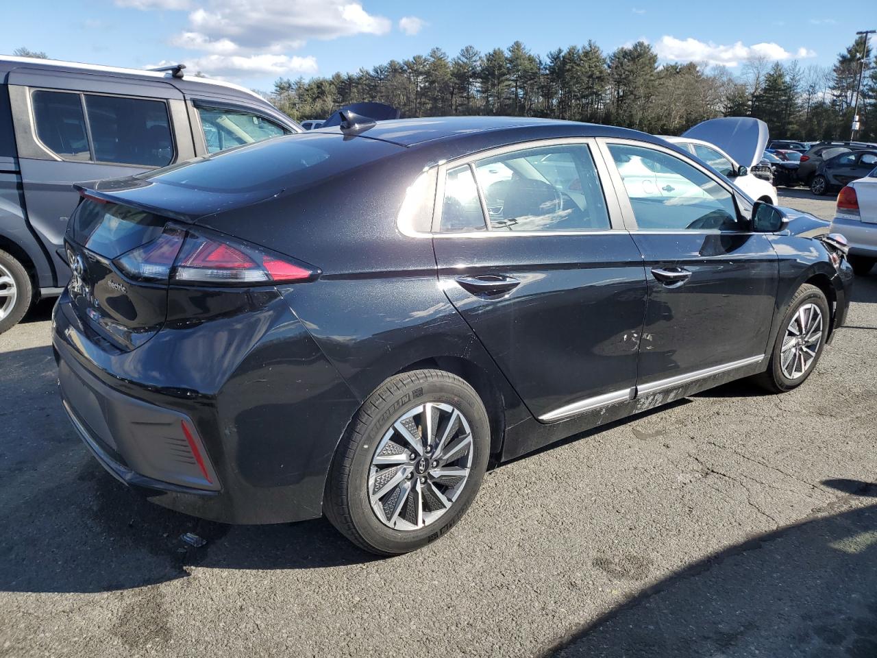 Photo 2 VIN: KMHC85LJ8MU082092 - HYUNDAI IONIQ 