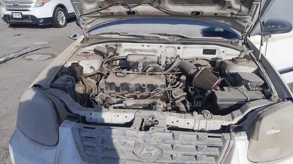 Photo 24 VIN: KMHCF31F84U306373 - HYUNDAI ACCENT 