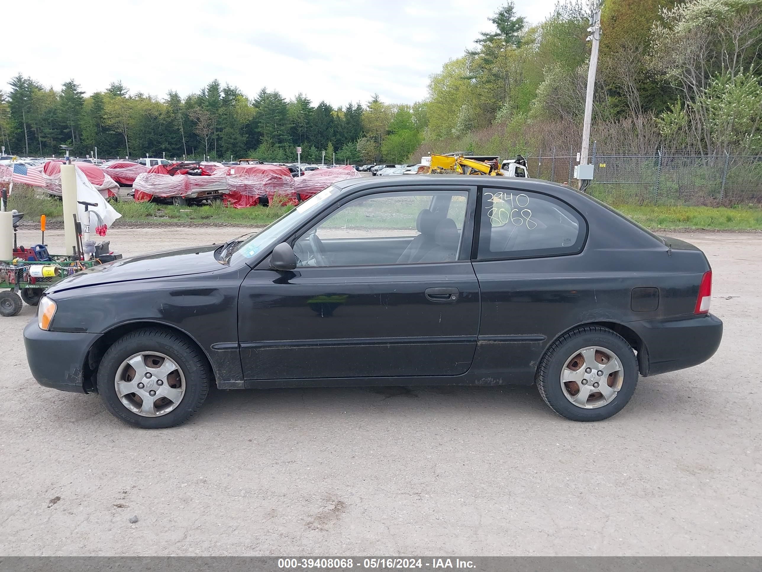 Photo 11 VIN: KMHCF35G52U183907 - HYUNDAI ACCENT 