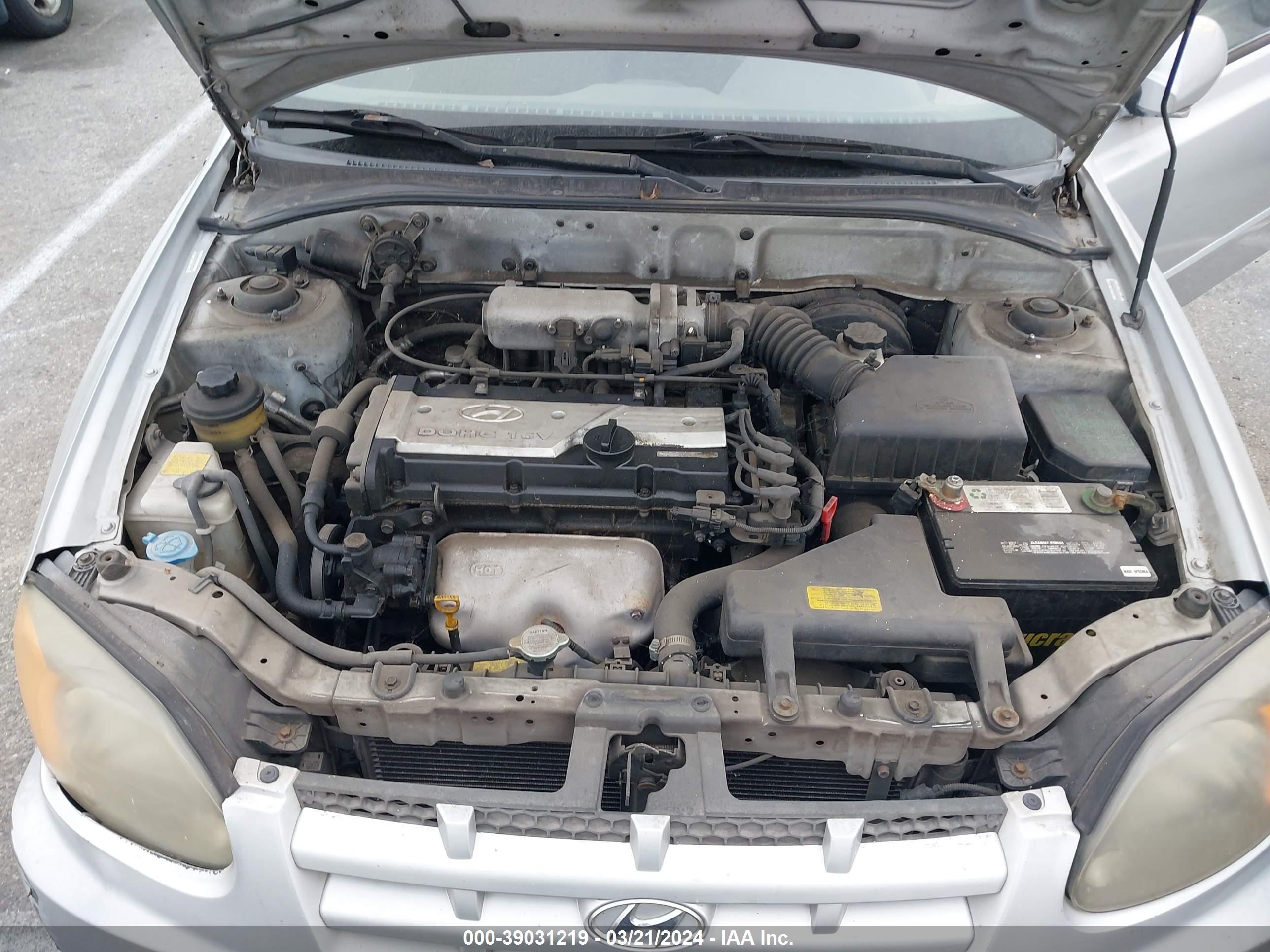 Photo 9 VIN: KMHCG35C35U354720 - HYUNDAI ACCENT 