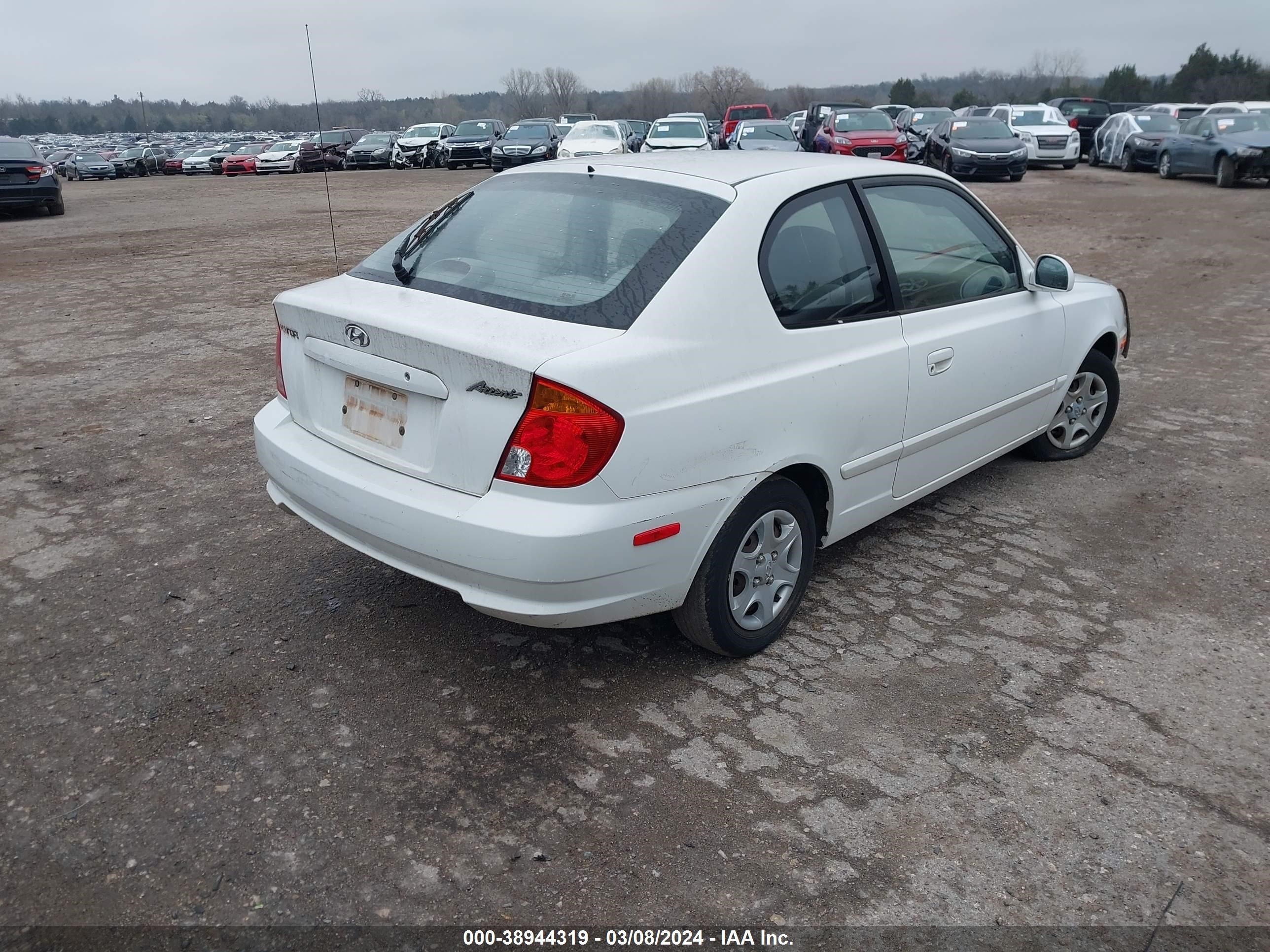 Photo 3 VIN: KMHCG35C85U350078 - HYUNDAI ACCENT 