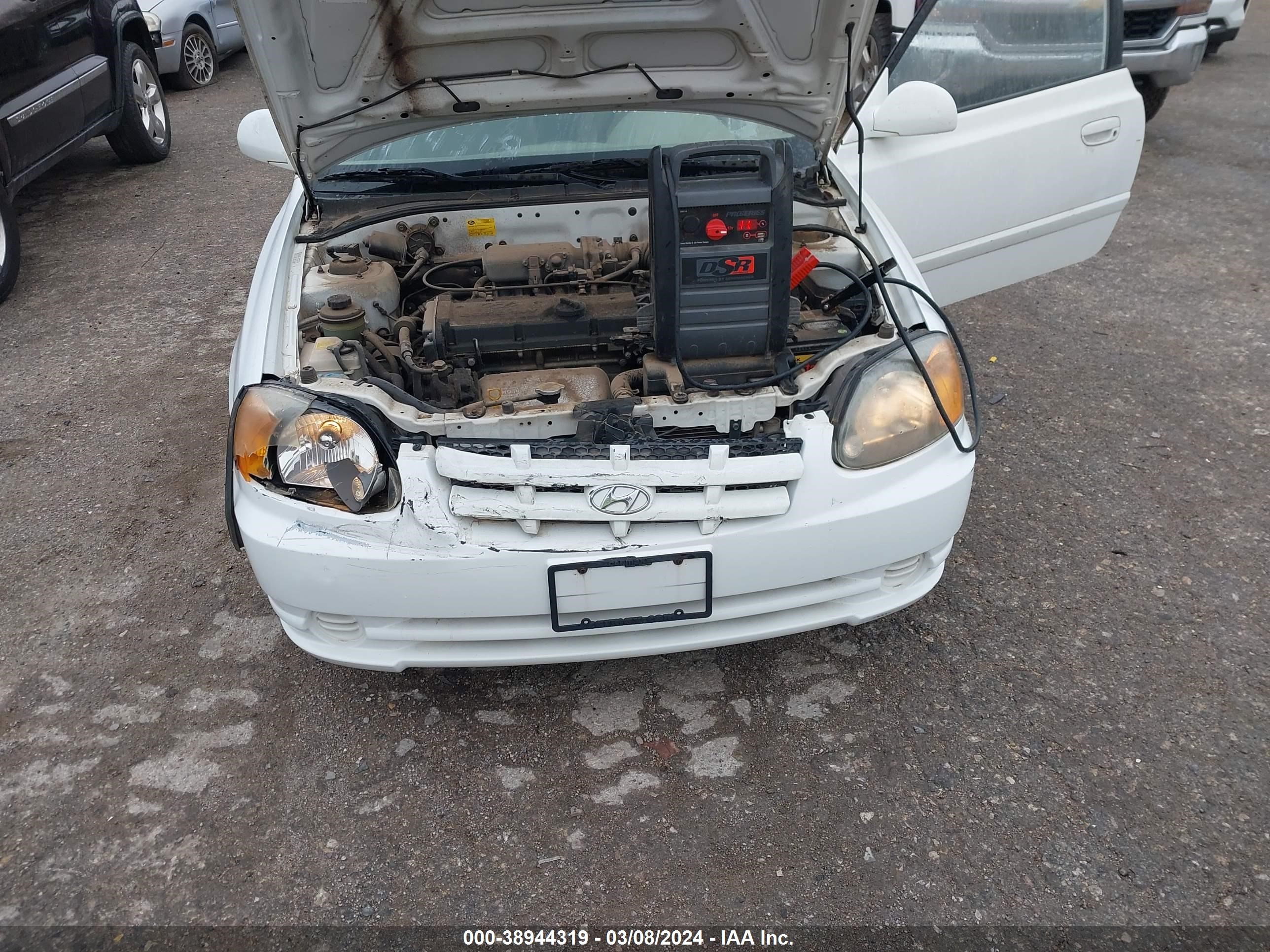 Photo 9 VIN: KMHCG35C85U350078 - HYUNDAI ACCENT 