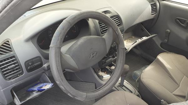 Photo 11 VIN: KMHCG41G26U673462 - HYUNDAI ACCENT 