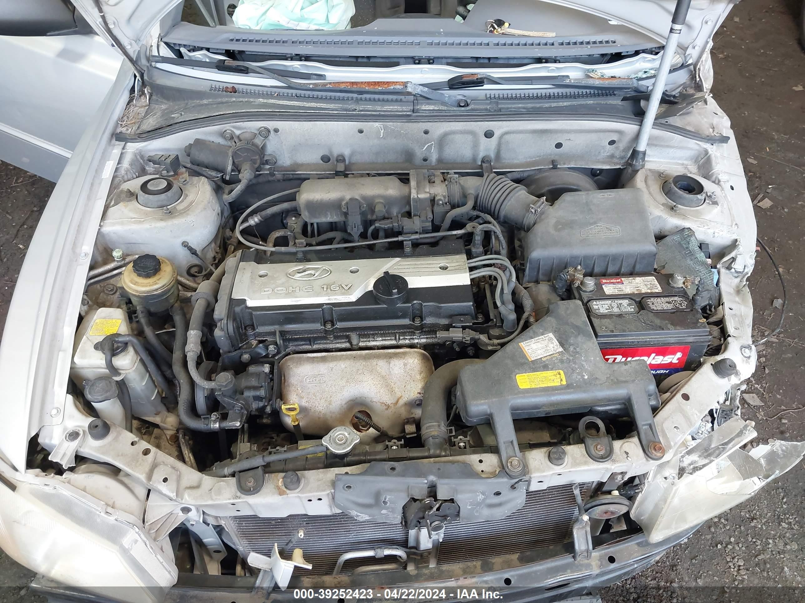 Photo 9 VIN: KMHCG45C12U295345 - HYUNDAI ACCENT 