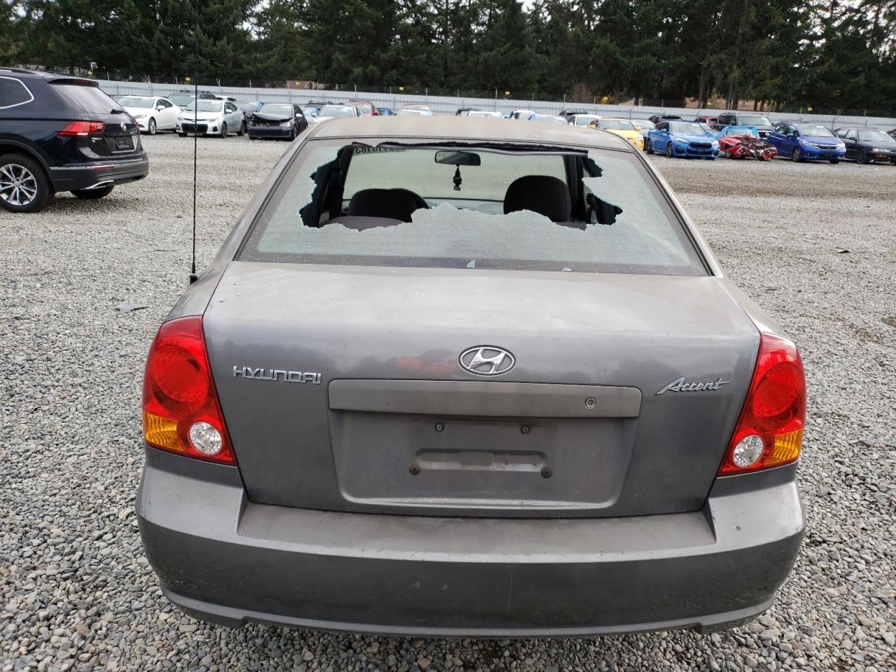 Photo 5 VIN: KMHCG45C24U569977 - HYUNDAI ACCENT 