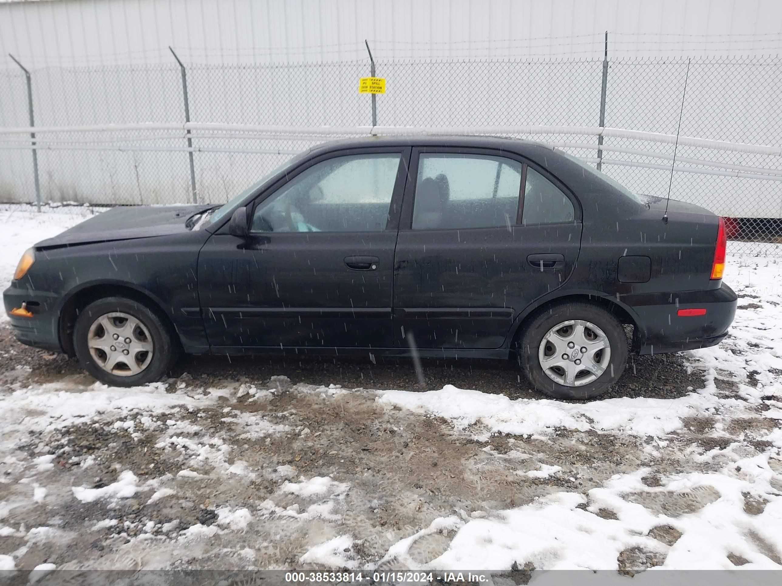 Photo 13 VIN: KMHCG45C25U616037 - HYUNDAI ACCENT 