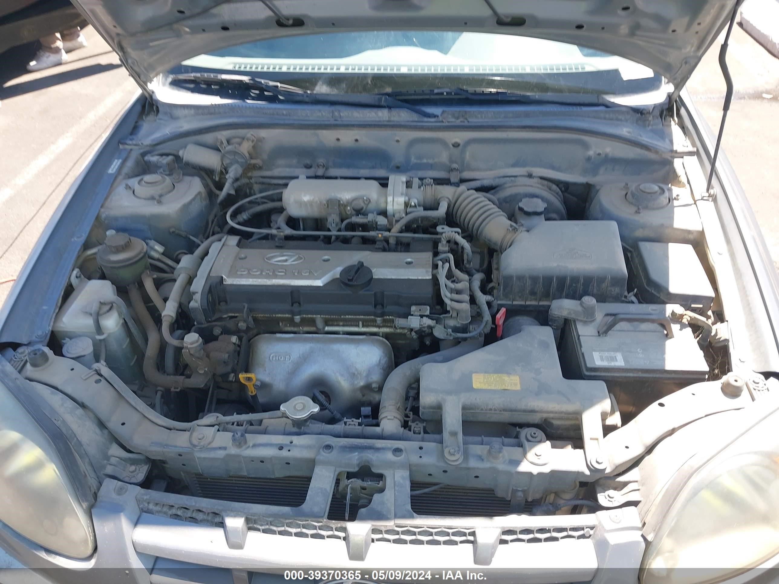 Photo 9 VIN: KMHCG45C35U618508 - HYUNDAI ACCENT 