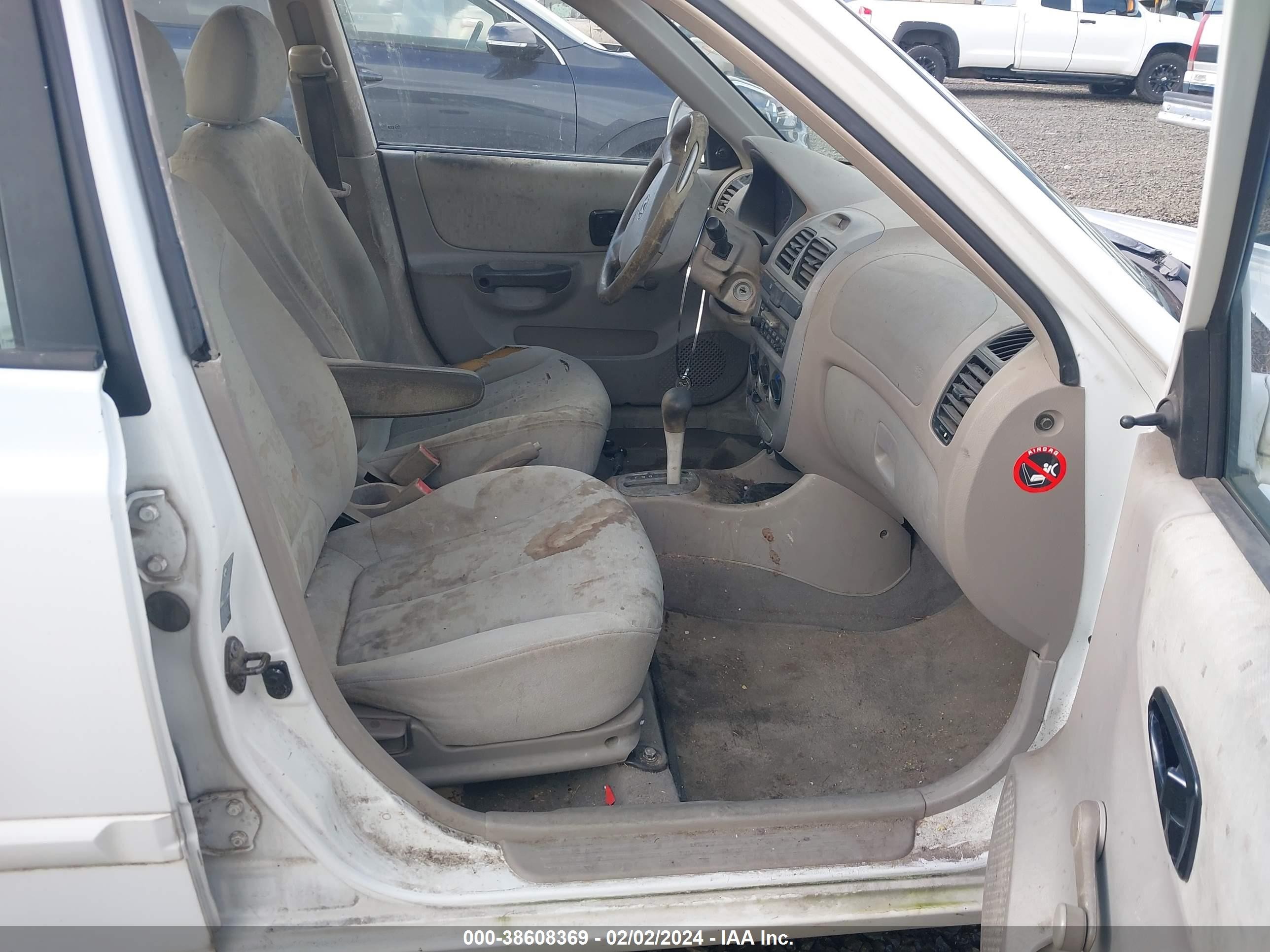 Photo 4 VIN: KMHCG45C43U466896 - HYUNDAI ACCENT 