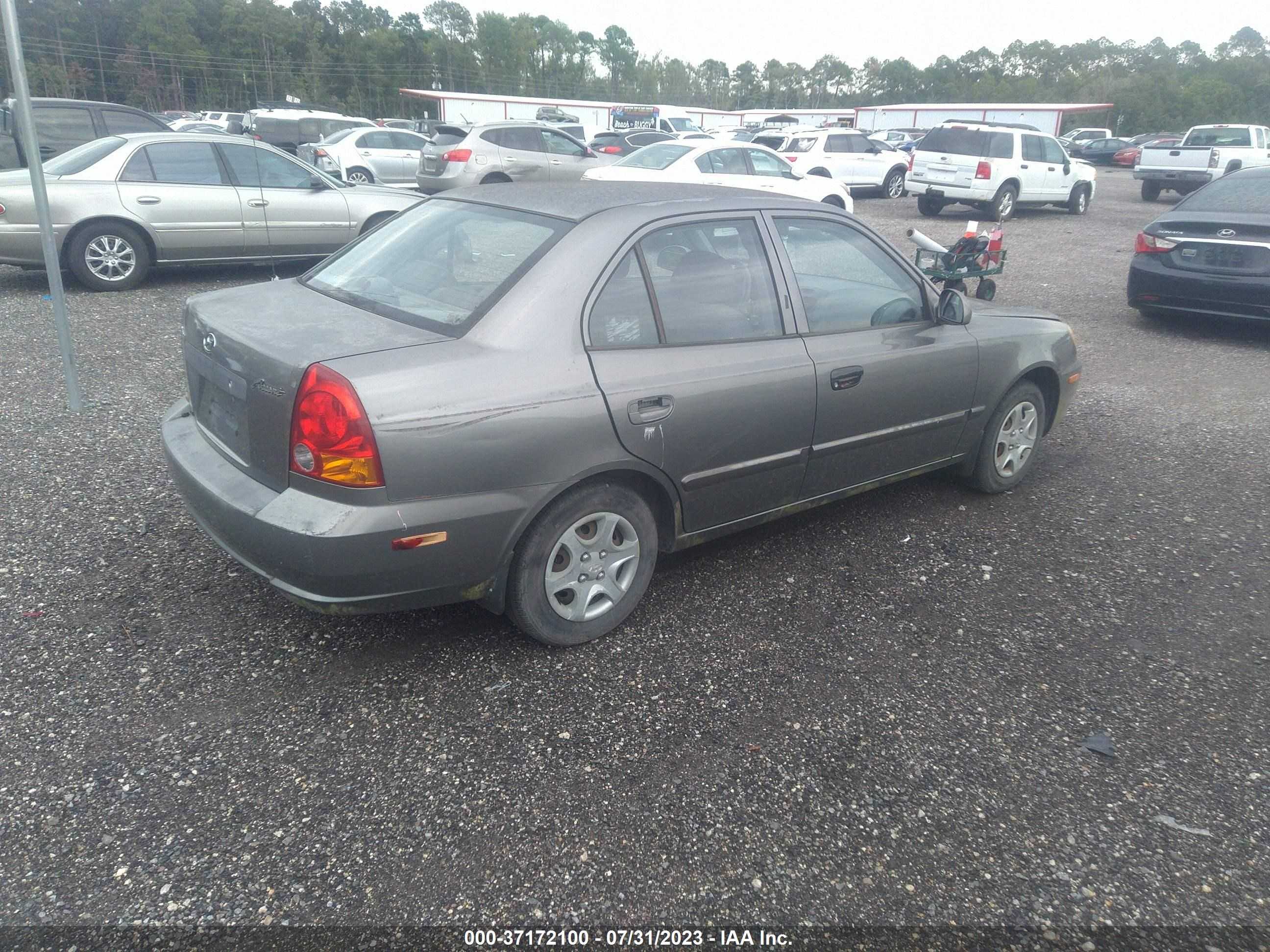 Photo 3 VIN: KMHCG45C44U553294 - HYUNDAI ACCENT 