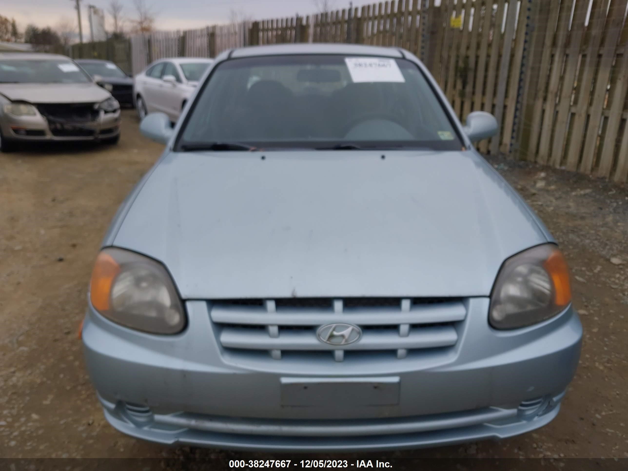 Photo 5 VIN: KMHCG45C53U496635 - HYUNDAI ACCENT 