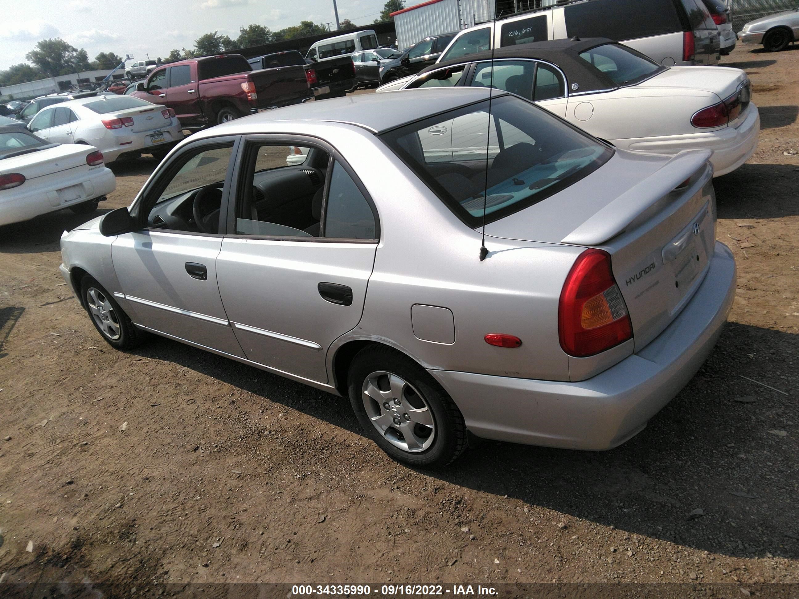 Photo 2 VIN: KMHCG45C62U301205 - HYUNDAI ACCENT 