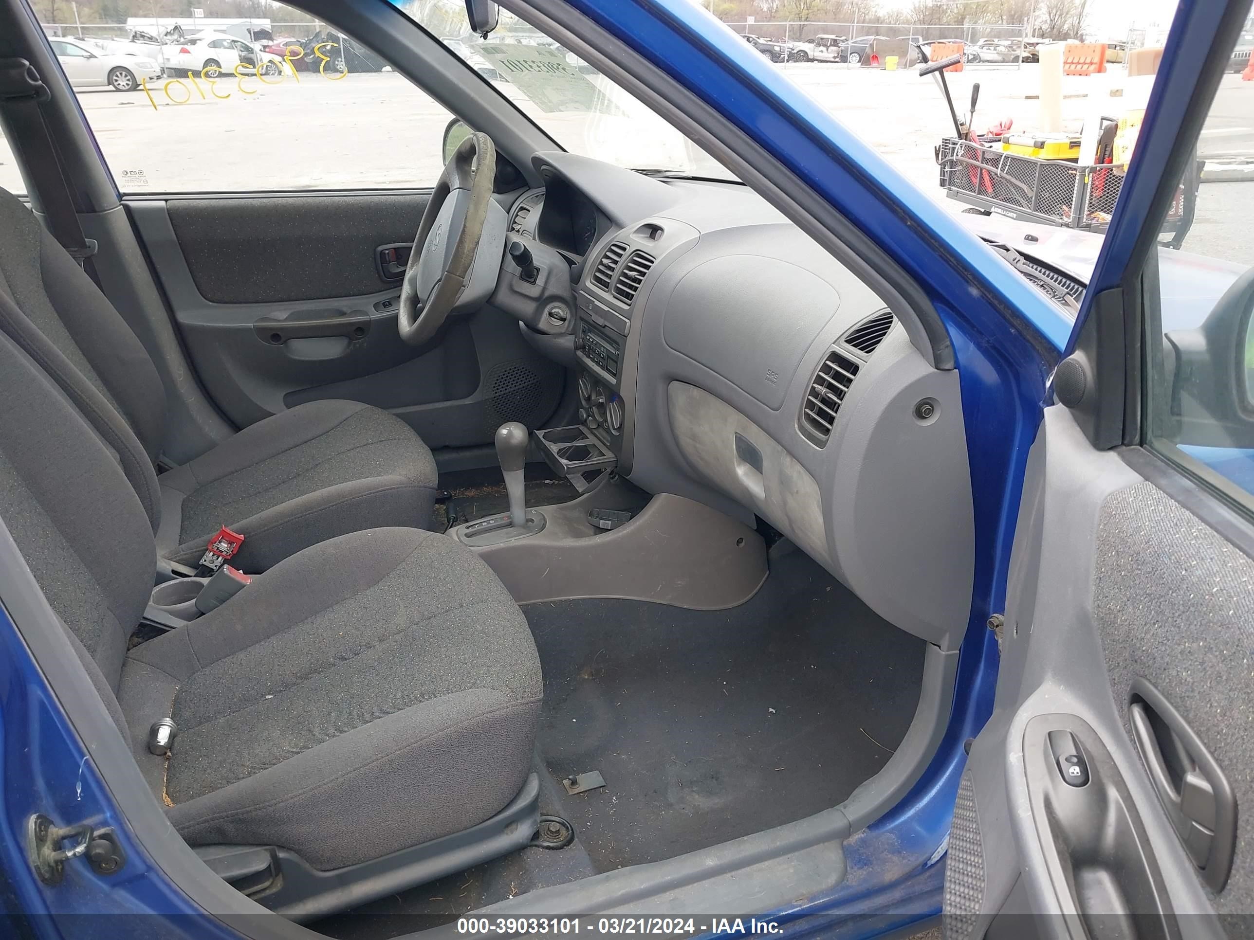 Photo 4 VIN: KMHCG45C72U339090 - HYUNDAI ACCENT 