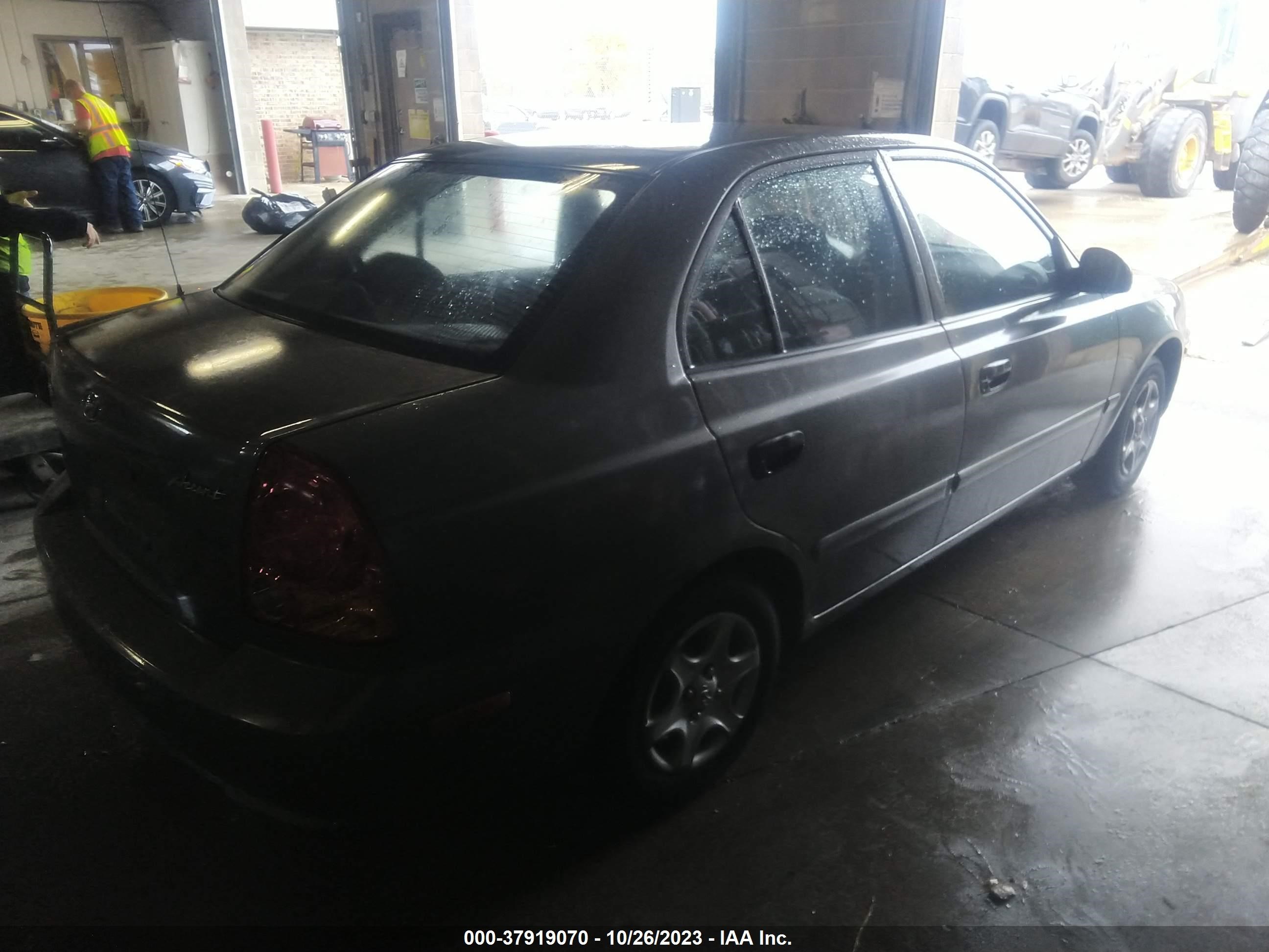 Photo 3 VIN: KMHCG45C74U557632 - HYUNDAI ACCENT 