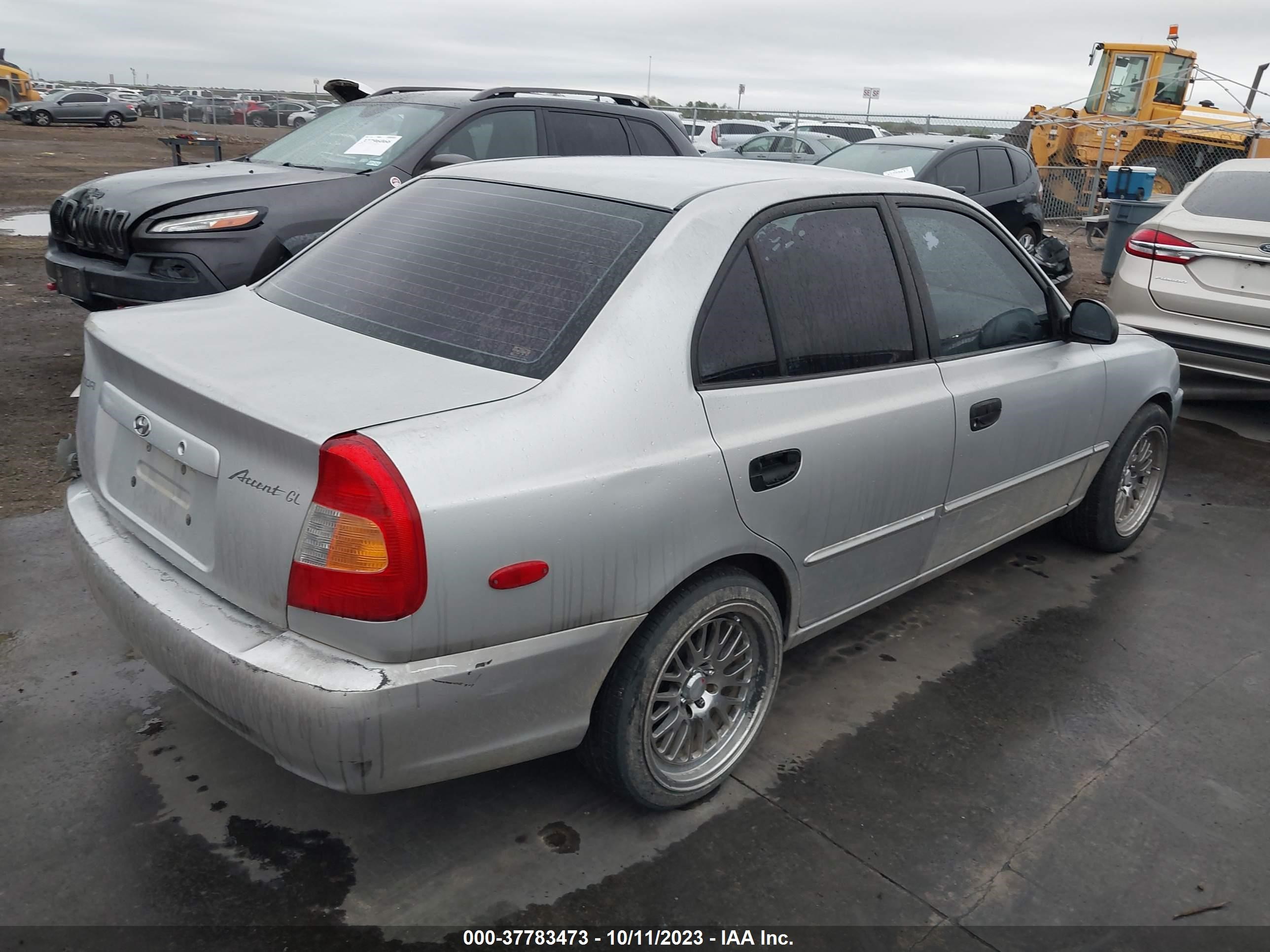 Photo 3 VIN: KMHCG45C92U355789 - HYUNDAI ACCENT 