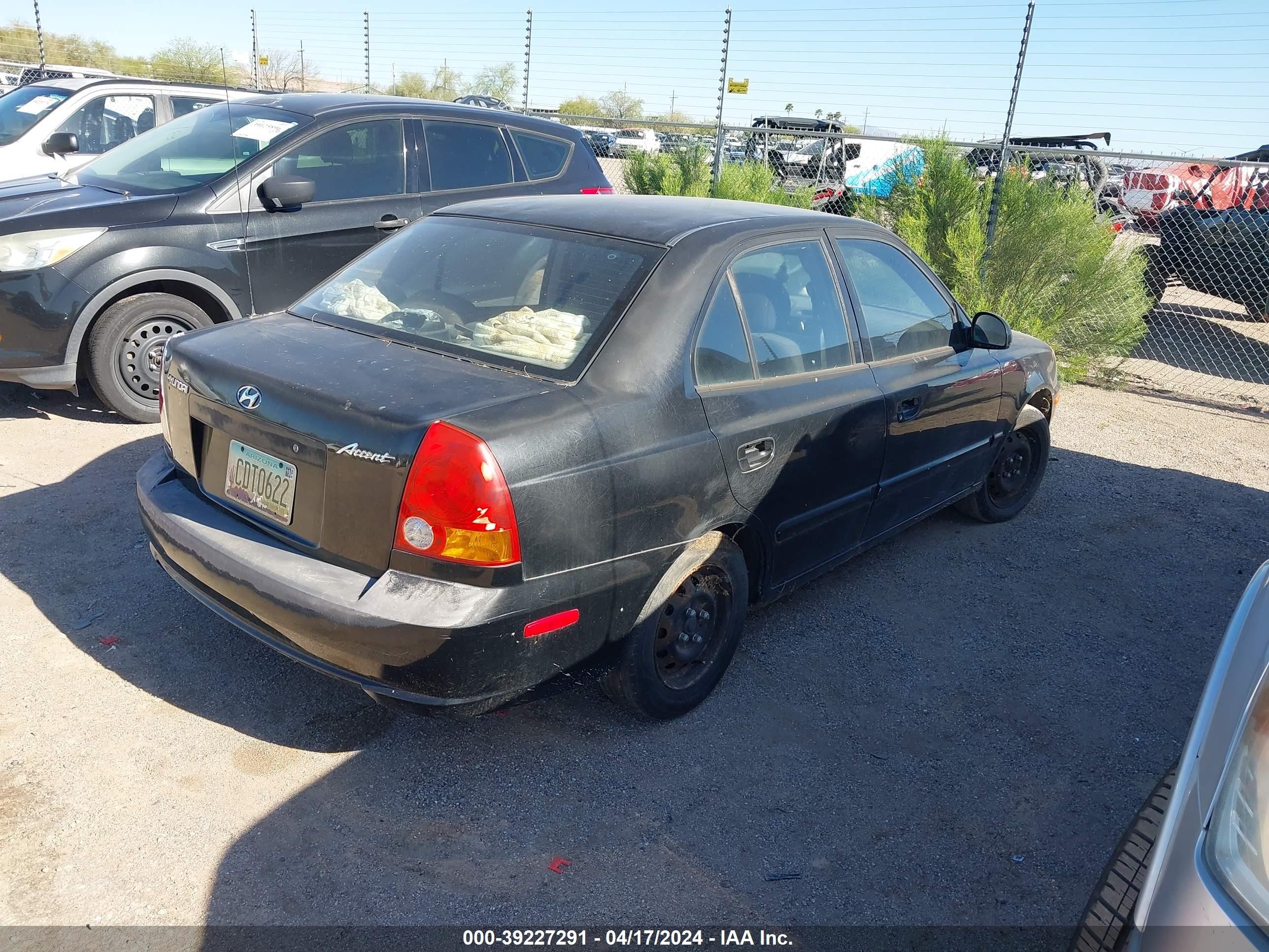 Photo 3 VIN: KMHCG45C94U512109 - HYUNDAI ACCENT 