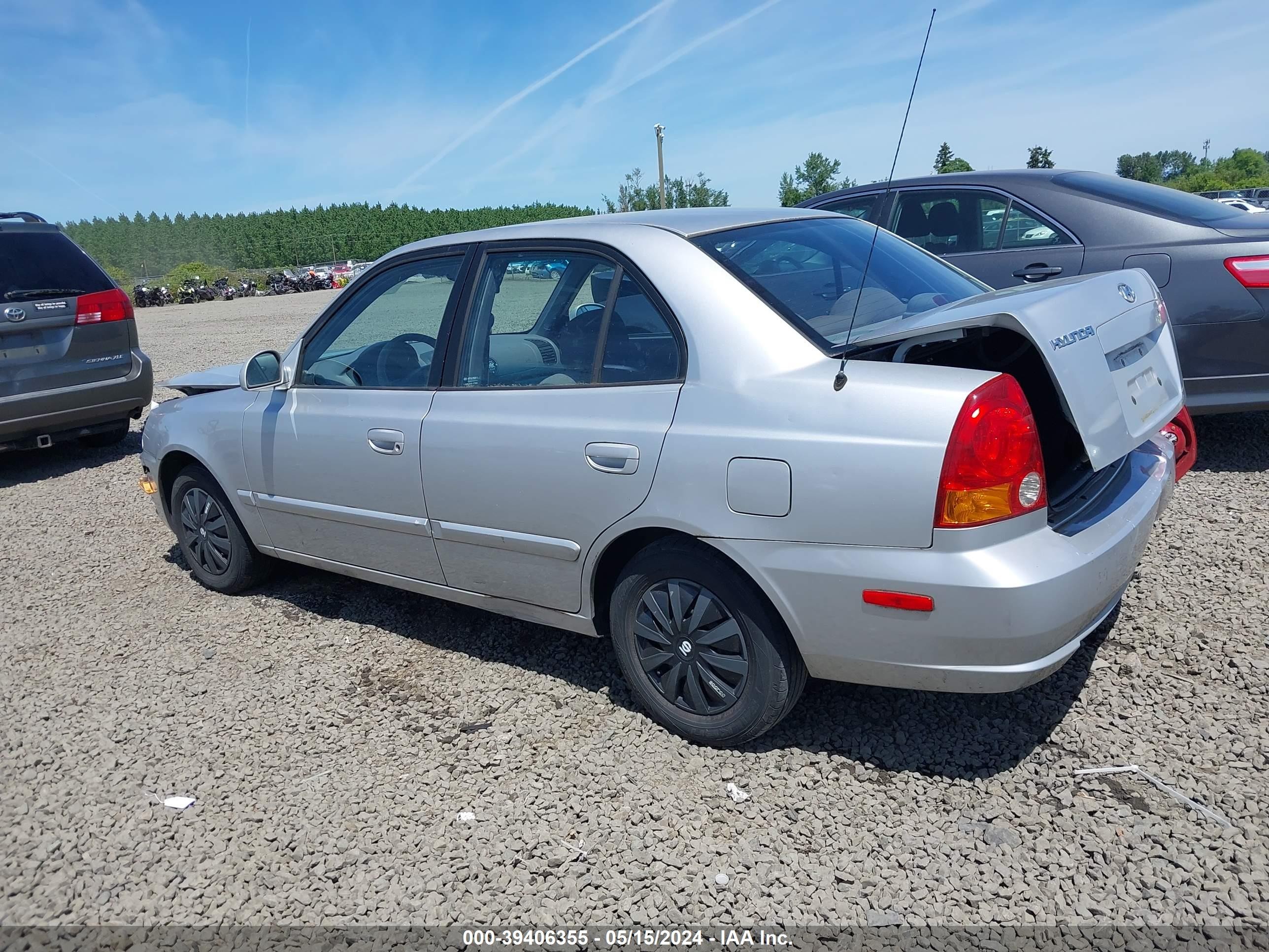 Photo 2 VIN: KMHCG45C95U615290 - HYUNDAI ACCENT 