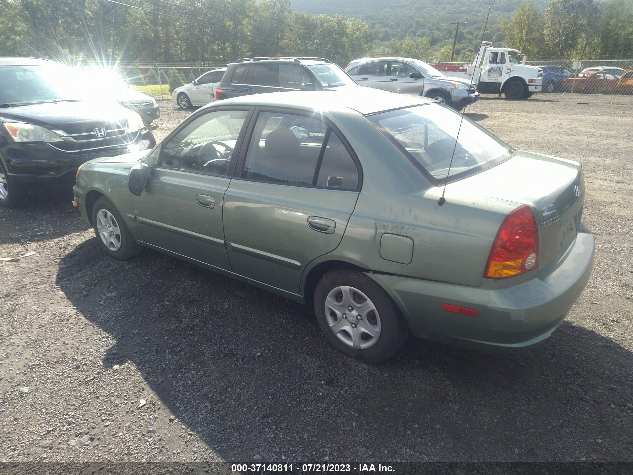 Photo 5 VIN: KMHCG45CX4U513723 - HYUNDAI ACCENT 