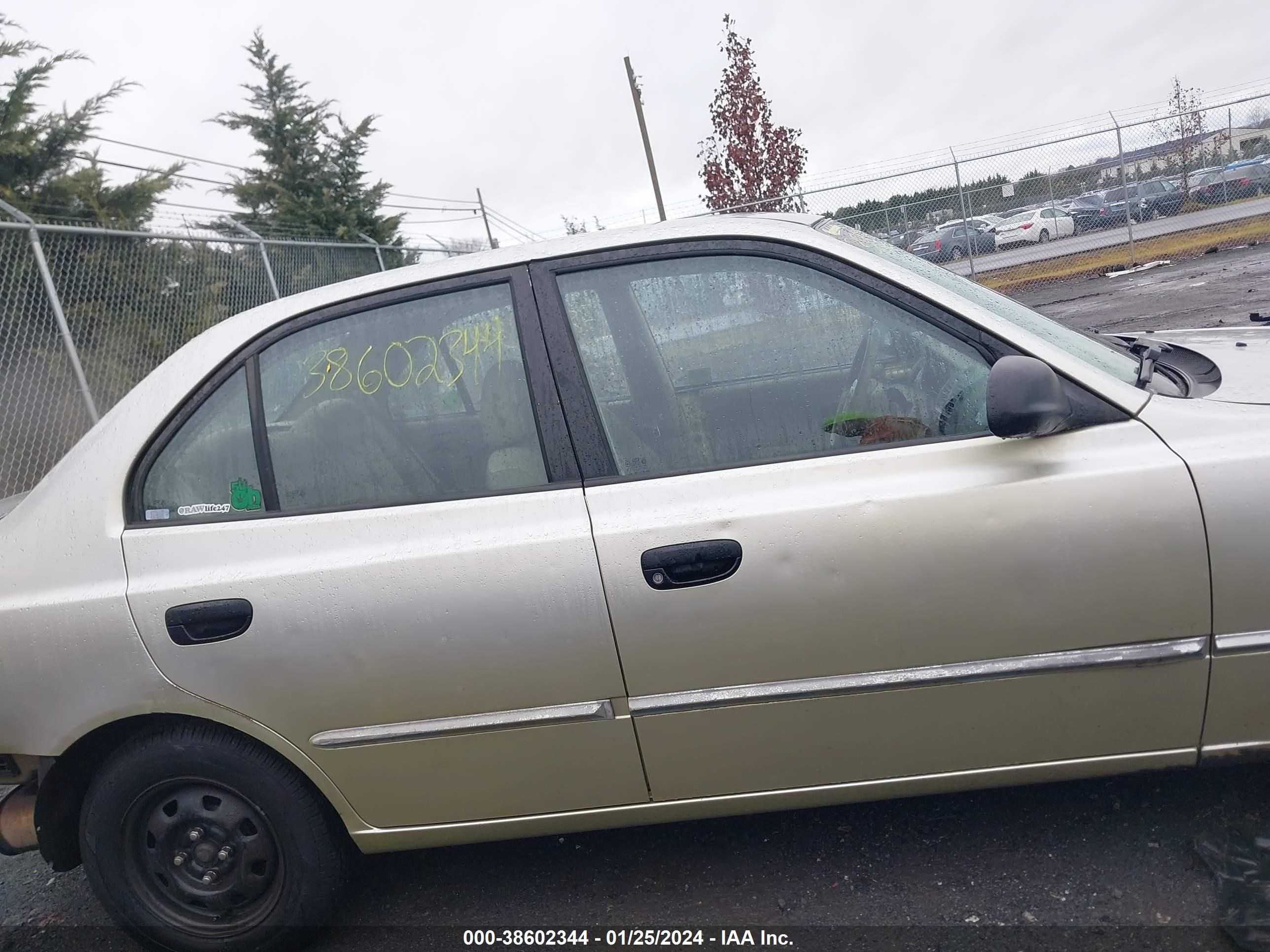 Photo 12 VIN: KMHCG45G3YU136306 - HYUNDAI ACCENT 