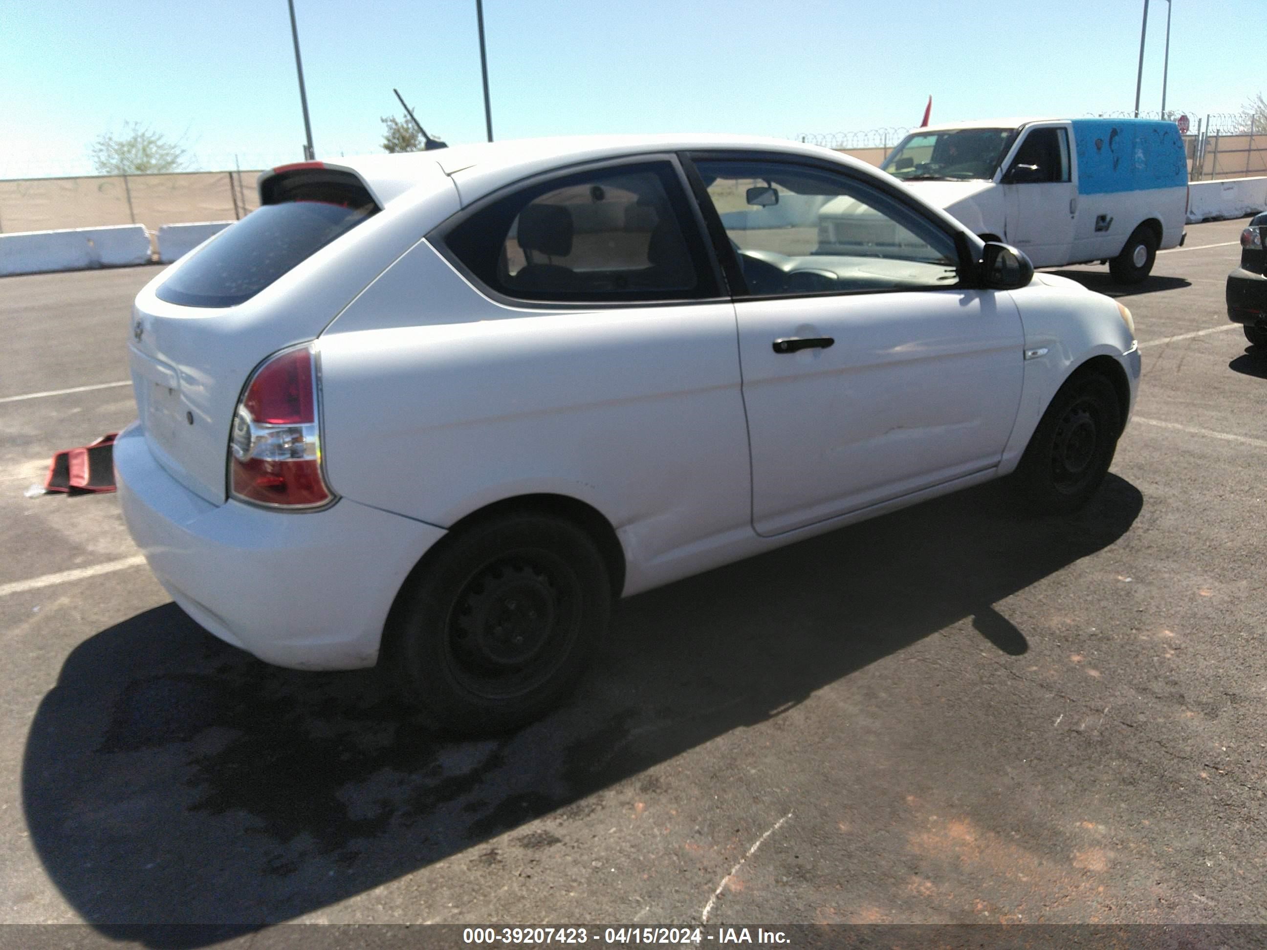 Photo 3 VIN: KMHCM36C07U008473 - HYUNDAI ACCENT 