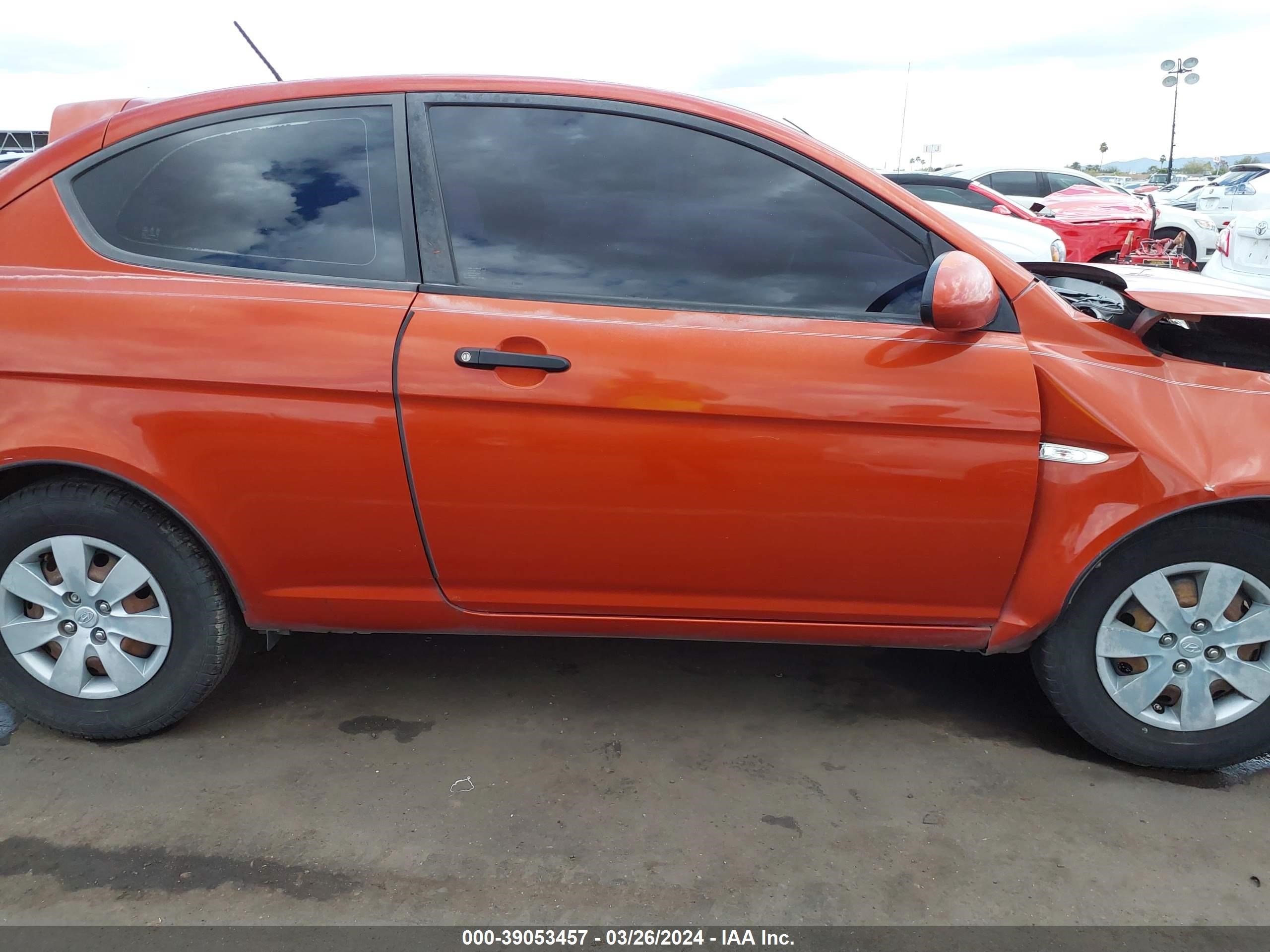 Photo 13 VIN: KMHCM36C08U080856 - HYUNDAI ACCENT GS 