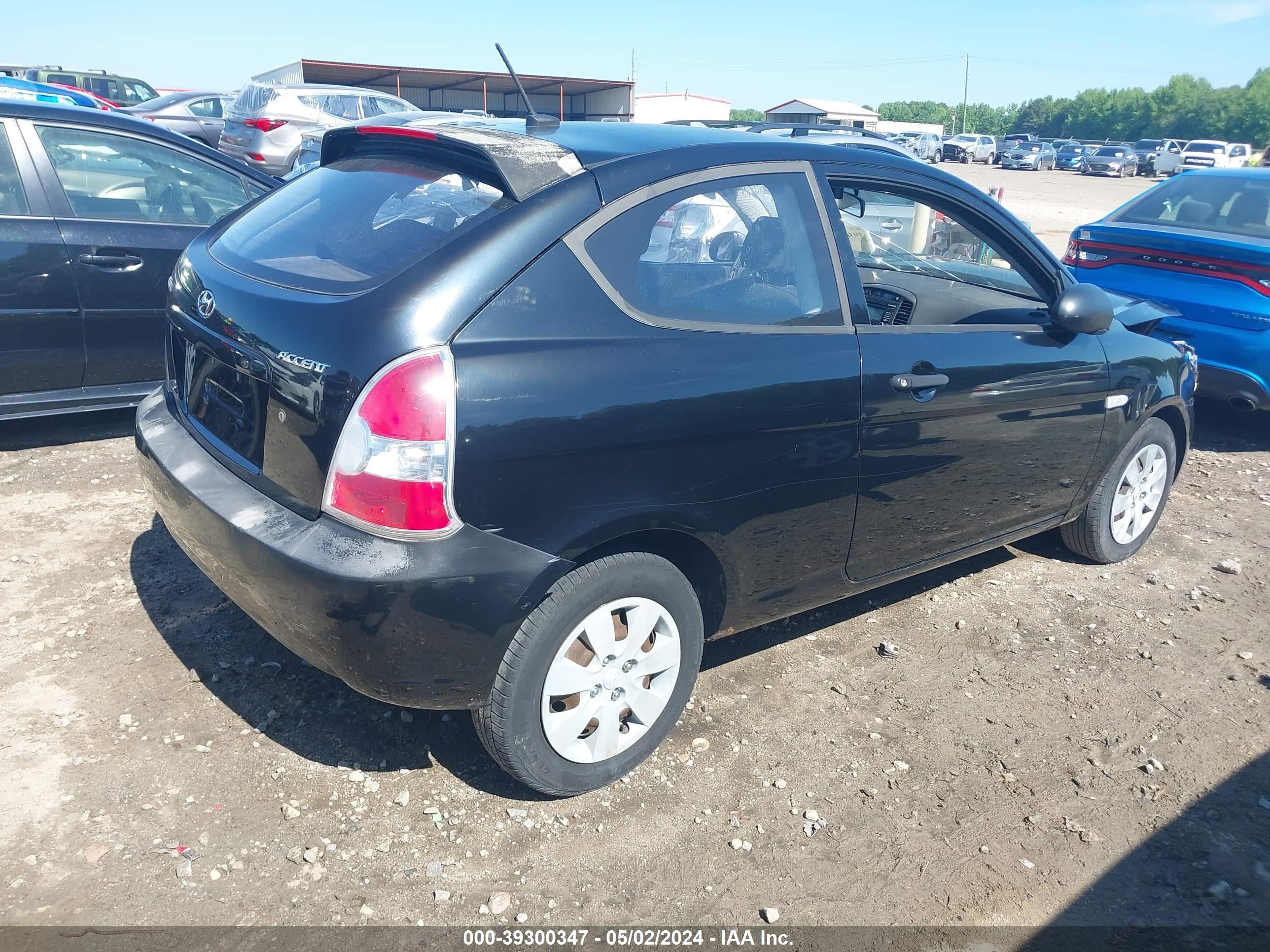 Photo 3 VIN: KMHCM36C09U134089 - HYUNDAI ACCENT 