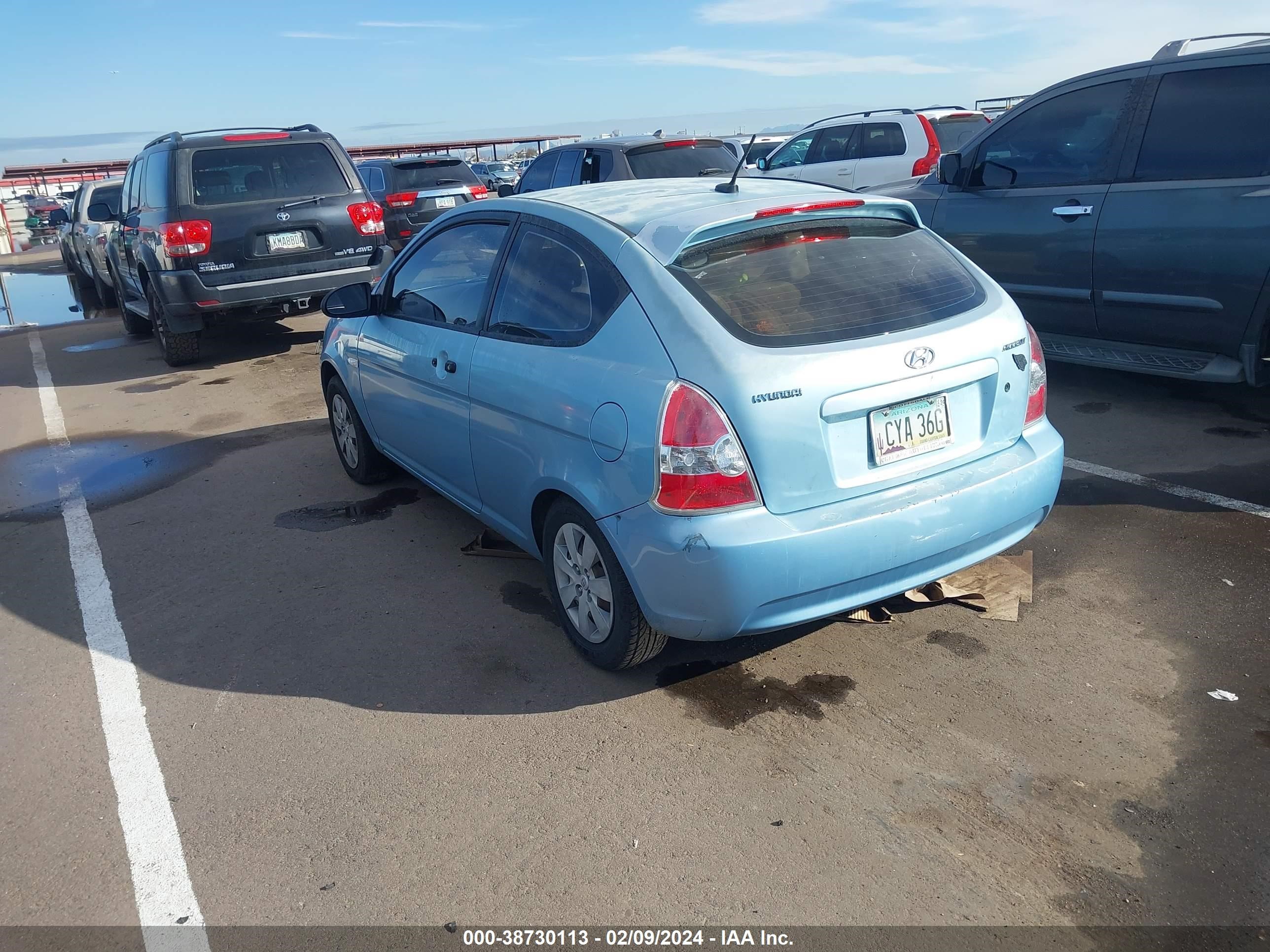 Photo 2 VIN: KMHCM36C38U081435 - HYUNDAI ACCENT 