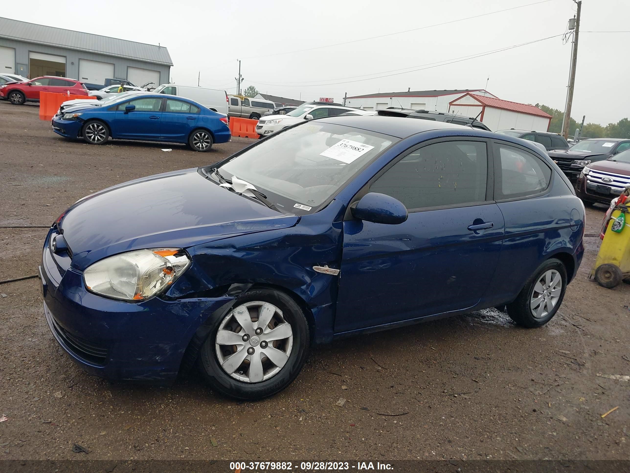 Photo 12 VIN: KMHCM36C68U070199 - HYUNDAI ACCENT 