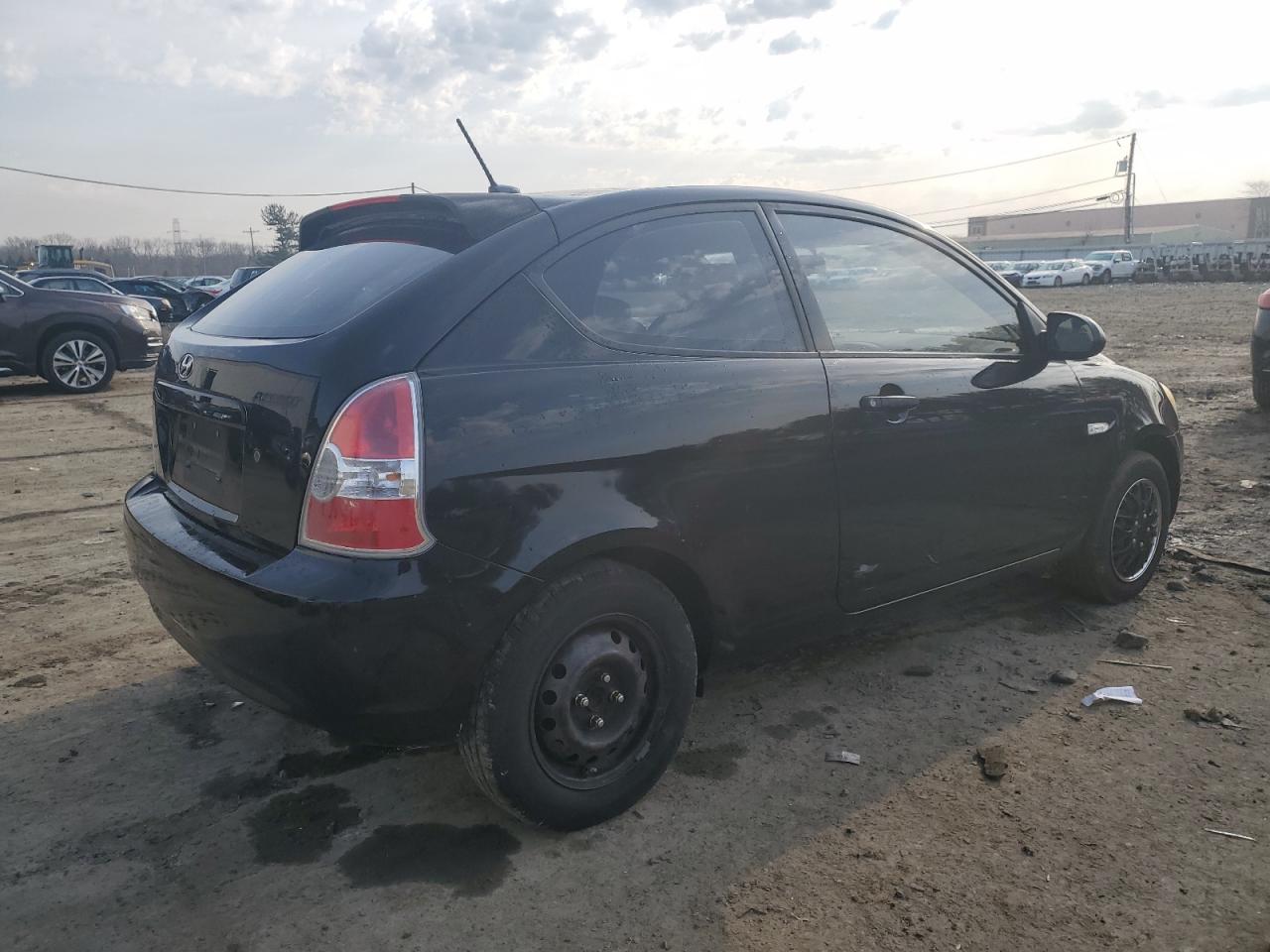 Photo 2 VIN: KMHCM36C68U084443 - HYUNDAI ACCENT 