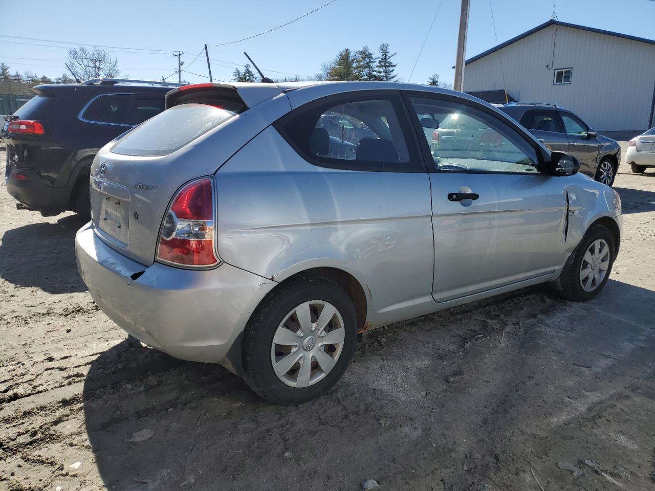 Photo 2 VIN: KMHCM36C77U037114 - HYUNDAI ACCENT 