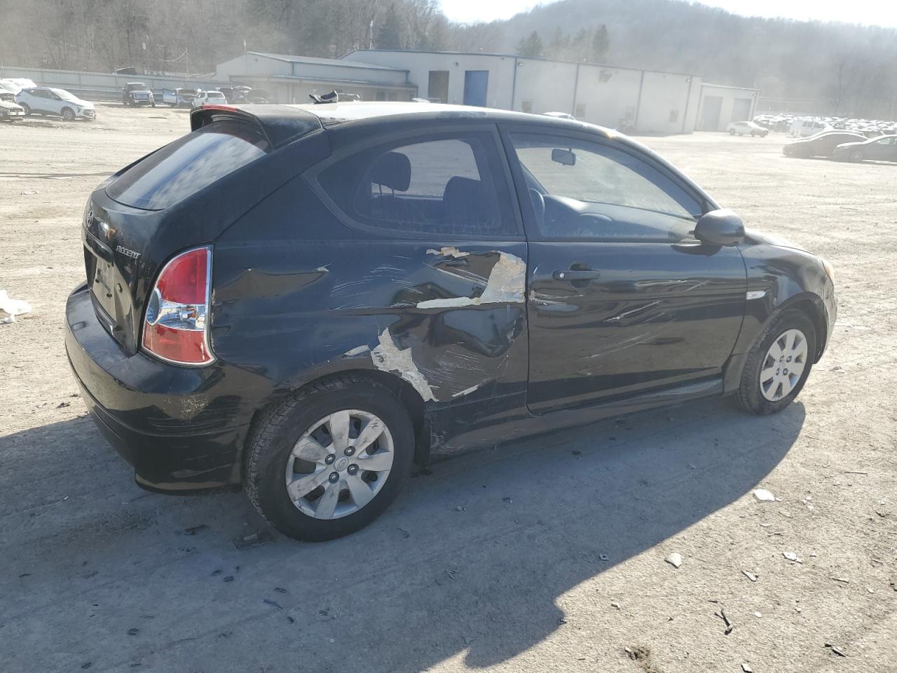 Photo 2 VIN: KMHCM36C88U094620 - HYUNDAI ACCENT 