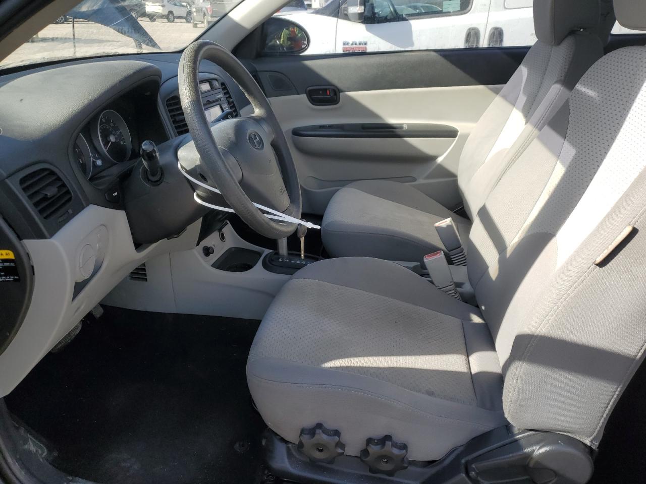 Photo 6 VIN: KMHCM36C88U094620 - HYUNDAI ACCENT 