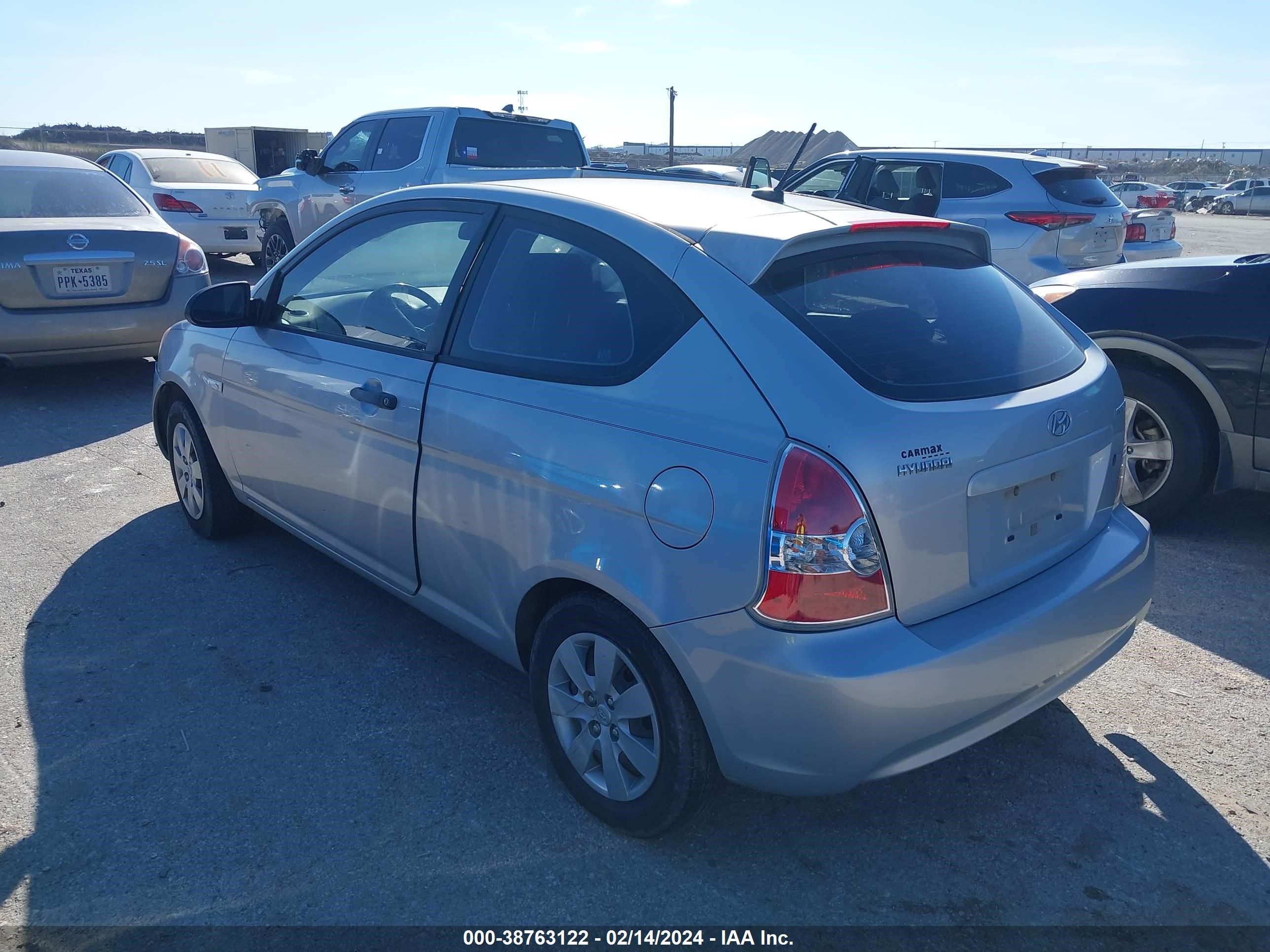 Photo 2 VIN: KMHCM36C98U093816 - HYUNDAI ACCENT 