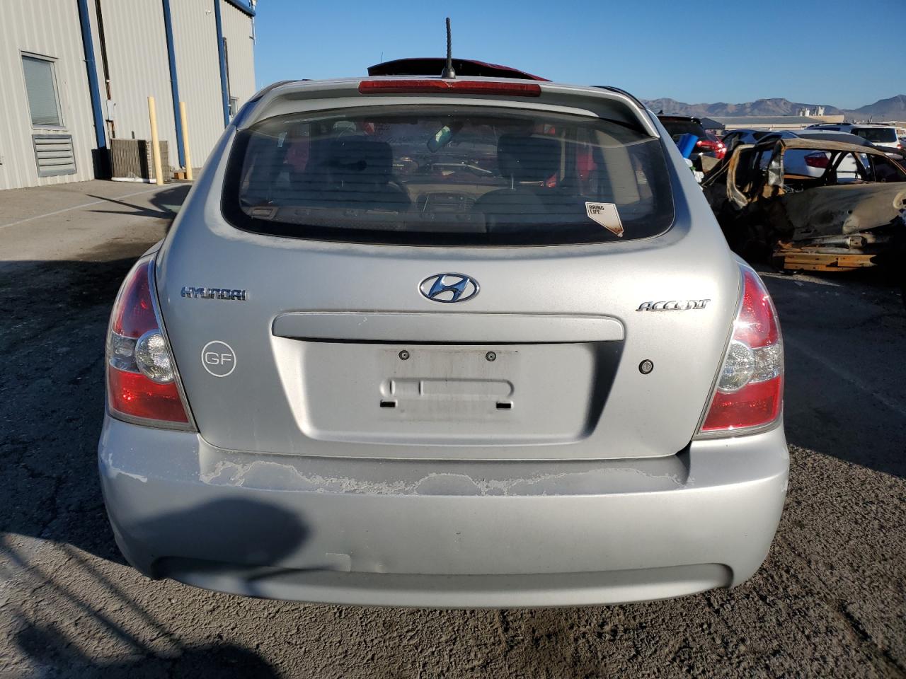 Photo 5 VIN: KMHCM36CX8U072232 - HYUNDAI ACCENT 